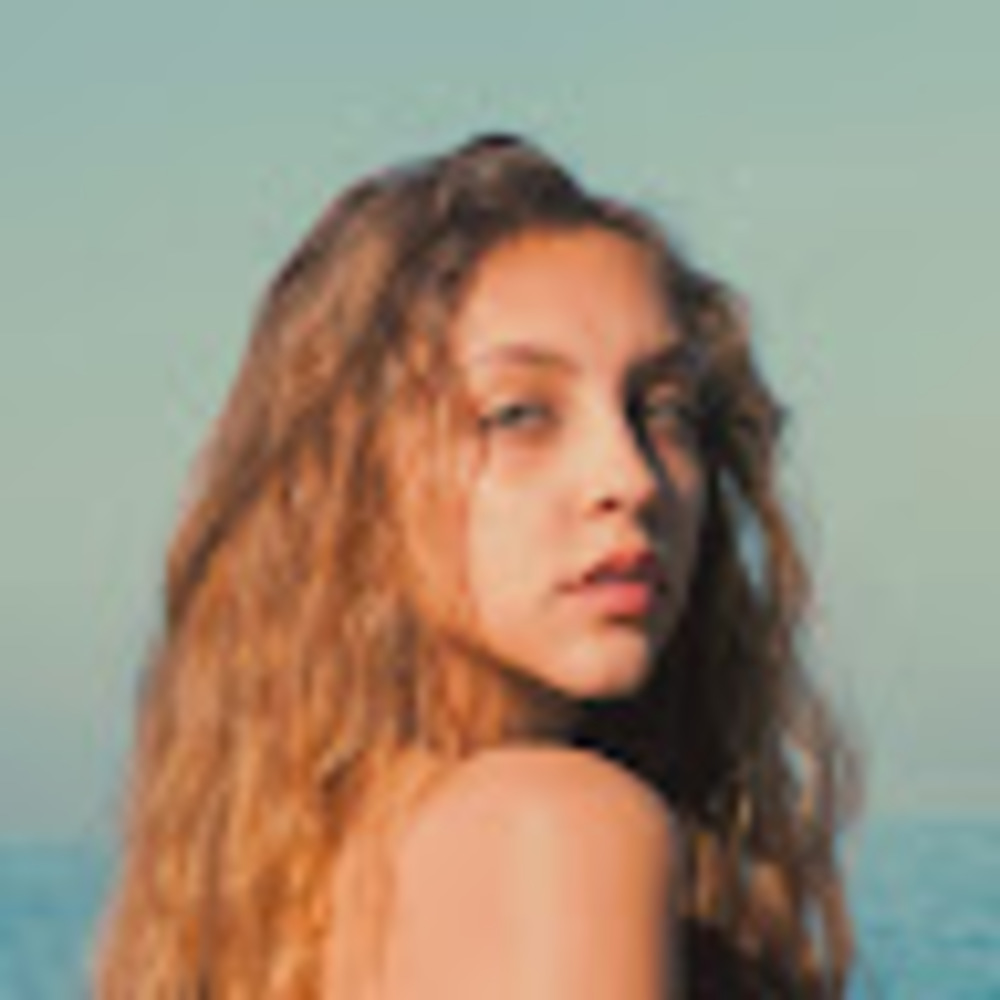 Meet your Posher, Mia